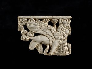 Fragmento da Esfinge do Forte Shalmaneser, Nimrud, Assírio, século VIII aC