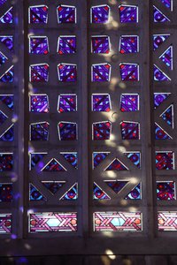 A Igreja de Nossa Senhora de Raincy em Raincy. Arquitetura de Auguste Perret e Gustave Perret