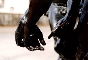 Os três tons, detalhe das três mãos, detalhe de bronze de 1881 de 108012