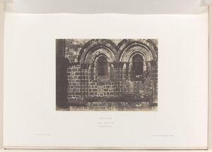 Pormenor da fachada da Igreja do Santo Sepulcro, Jerusalém
Jerusalém. Santa Sépulcre. Partie supérieure de la façade (título sobre o objecto)