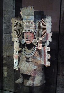 Queimador de incenso na forma da deusa do milho Xilonen, Tlahuac, período pós-clássico tardio, c.1500 de Aztec