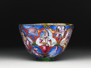 Tigela com tampa, pires e colher com decoração astrológica, início do século XIX de Baqir