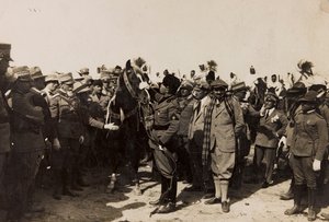 Benito Mussolini com seu Fascista e Italo Balbo na Líbia em Tripoli (foto a p/b) de Barbera La