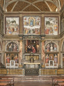Vista dos afrescos com a adoração dos três reis de Bernardino Luini