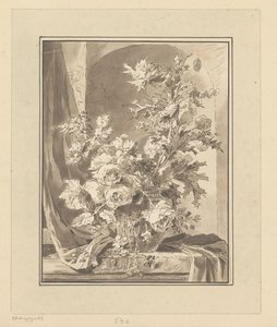Vaso com flores para um nicho