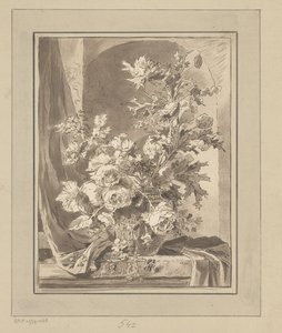Vaso com flores para um nicho