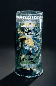 Humpen (copo alto) com decoração esmaltada de um caçador e uma mulher, c.1594 (vidro)