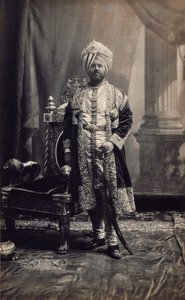 Maharaja Jagatjit Singh de Kapurthala, c.1903 (impressão albuminada) de Bourne & Shepherd