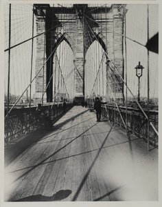 East River Bridge, 1888 (impressão em prata de gelatina) de Breading G. Way