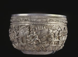 Taça com cenas da corte, final do século XIX (prata) de Burmese School