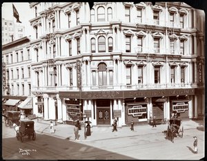 Gilsey House, Broadway e 29th Street, Nova York, 1906 (impressão em gelatina de prata) de Byron Company