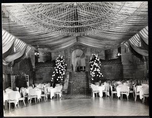 Sala de recepção no Ritz-Carlton Hotel, 1915 ou 1916 (impressão em gelatina prateada)