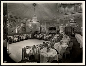 Sala Iridium no Hotel St. Regis, 1937 (impressão em gelatina de prata) de Byron Company
