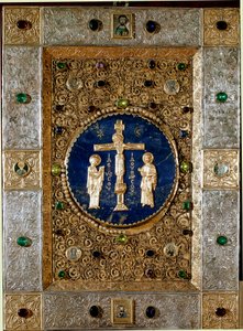 Arte bizantina: capa de um evangélico decorado com folhas de ouro repele com crucifixo de filigrana representando a Virgem e São João. Século XIII. Veneza tesoro de San Marco (tesouro de São Marcos) de Byzantine