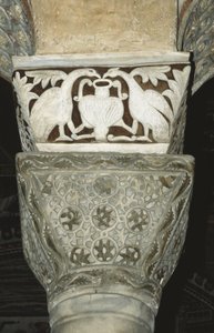 Capital decorada do interior de Byzantine School