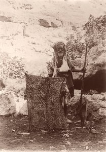 Um caçador e chamariz, c.1894-1914 de C.A. Hornstein