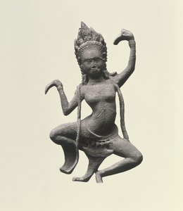 Um Apsaras Dançante, detalhe de um friso, final do século 12 - início do século 13 (pedra) (detalhe com 155540)