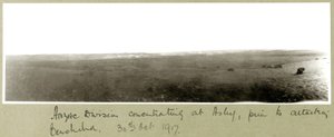 Divisão ANZAC concentrada em Asluj antes de atacar Beersheba, 20 de outubro de 1917 de Capt. Arthur Rhodes