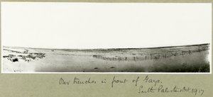 Nossas trincheiras na frente de Gaza, outubro de 1917 de Capt. Arthur Rhodes