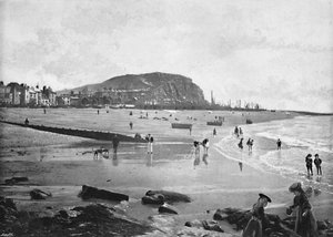 Cidade velha de Hastings e praia, c1896