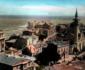 Roménia, cidade de Constanta, um dos maiores portos marítimos do Mar Negro. Vista para a Grande Mesquita Mahmudiye, data da imagem: cerca de 1920. Arquivo Carl Simon de Carl Simon