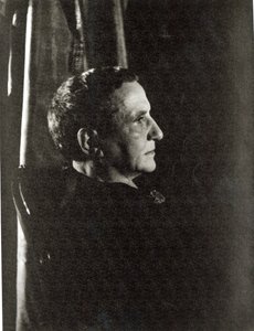 Gertrude Stein (1874-1946) 4 de novembro de 1934 (impressão em gelatina e prata) de Carl Van Vechten