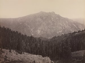 Davoncastle Butte, Sierra Nevada, c. 1866-1870. de Carleton E. Watkins