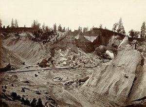 Union Diggings, Columbia Hill, Condado de Nevada de Carleton E. Watkins