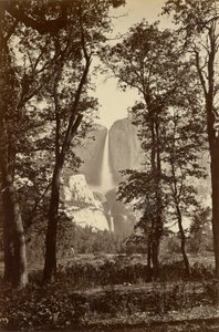 Yosemite Falls, 2634 pés. de Carleton E. Watkins