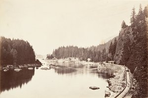 Tooth Bridge, Oregon, 1867, impresso ca. 1876. de Carleton Emmons Watkins