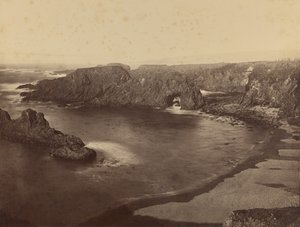 [Vista da costa do Pacífico] / [Costa de Mendocino] de Carleton Watkins