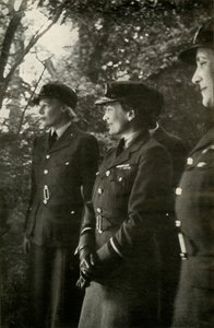 HRH Duquesa de Gloucester, Comandante do Ar, c1943. de Cecil Beaton