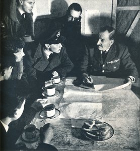 Regresso: Interrogatório, 1941 de Cecil Beaton
