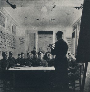A base do treinamento: identificação de aeronaves, 1941 de Cecil Beaton