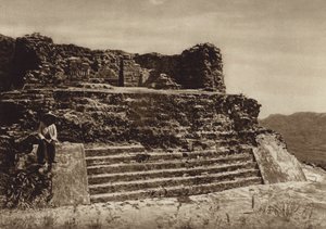 México: Tepoztlan, ruína do templo El Tepoztecatl (foto p/b)