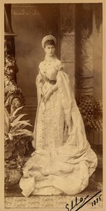 Elisabeth Fiodorovna de Russie (Elisabeth de Hesse Darmstadt) (1864-1918) - Retrato da grã-duquesa Elizaveta Fyodorovna (1864-1918), princesa Elizabeth de Hesse e do Reno, por Bergamasco, Charles (Karl) (1830-1896). Fotografia de Gelatina de Prata de Charles Bergamasco