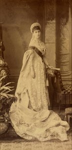 Elisabeth Fiodorovna de Russie (Elisabeth de Hesse Darmstadt) - Retrato da grã-duquesa Elizaveta Fyodorovna (1864-1918), princesa Elizabeth de Hesse e do Reno, por Bergamasco, Charles (Karl) (1830-1896). Fotografia de Gelatina de Prata