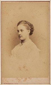 Olga Constantinovna de Russie - Retrato da grã-duquesa Olga Constantinovna da Rússia (1851-1926) par Bergamasco, Charles (Karl) (1830-1896). Fotografia de Charles Bergamasco
