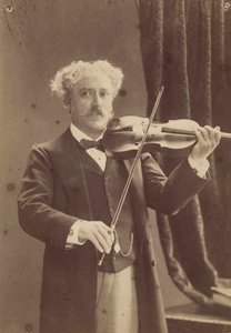 Retrato do violinista e compositor Paul de Sarasate 1844-1908, c. 1890. de Charles Gerschel