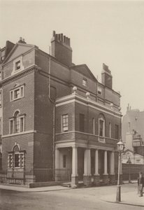 Casa de esquina, South Audley Street, West de Charles Latham