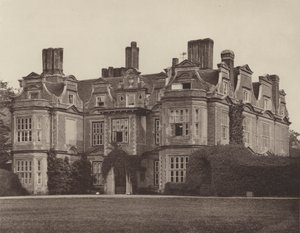 Swateley Hall, Uxbridge, a frente de entrada de Charles Latham