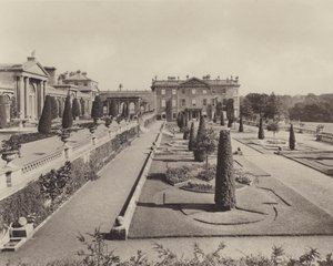 O jardim formal em Bowood, Wilts de Charles Latham
