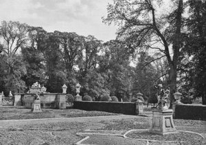 O jardim italiano de Charles Latham