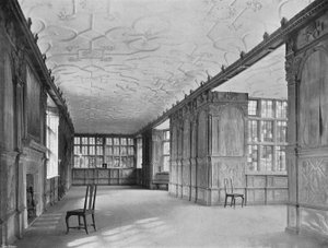 A longa galeria de Charles Latham