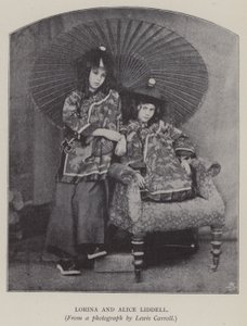 Lorina e Alice Liddell (foto a p/b)