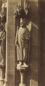 Estátua de Clovis, Igreja de Sainte-Clotilde, Paris de Charles Marville