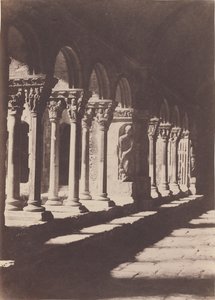 Um corredor do claustro de São Trófimo, em Arles de Charles Nègre
