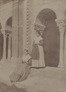 Arlesianas no claustro de Saint-Trophime «Arles» de Charles Nègre