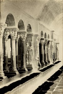 Interior do claustro de Saint-Trophime, Arles de Charles Nègre