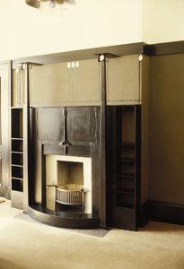Lareira pintada de preto, c.1914-c.1928 (madeira, metal)